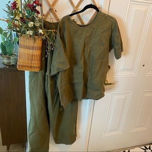 Adorable vintage linen set 🌿